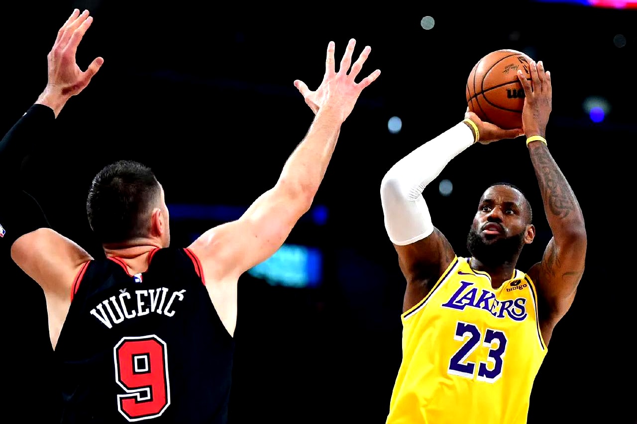 九游-詹姆斯焦点对战,Rookie与70激战公牛分钟,最后时刻胜出胜负难料!